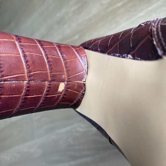 Authentic Embossed Crocodile Leather Boots - Picture 7 of 7